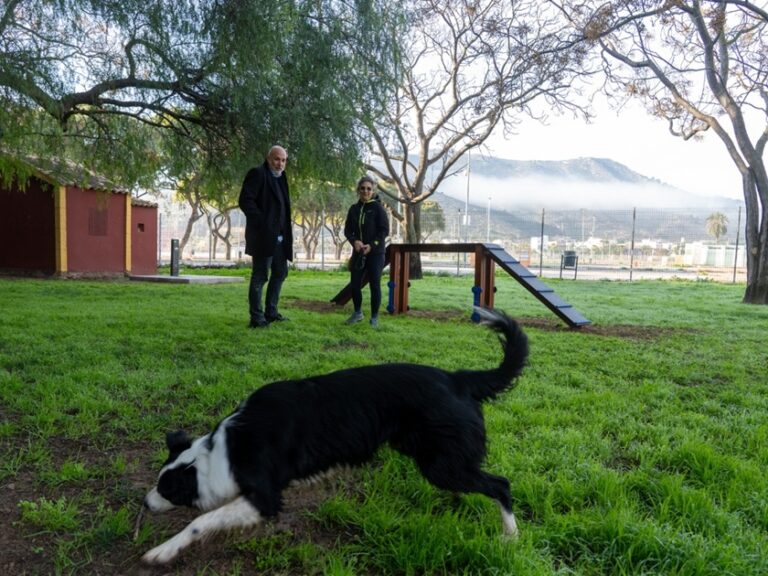 Los presupuestos contemplan nuevos parques caninos en Cabo de Palos y Santa Ana