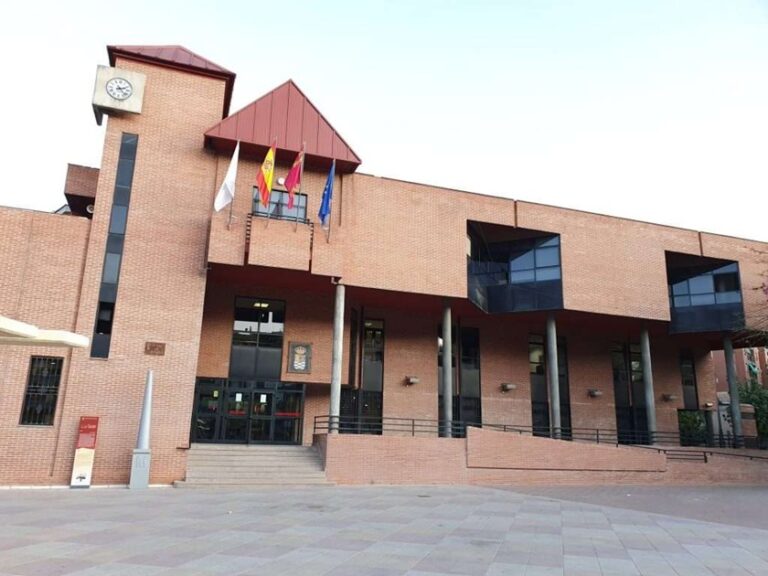 CSIF denuncia al Ayuntamiento de Molina por publicar datos personales de sus trabajadores