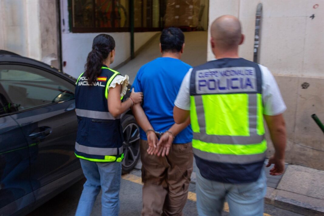 DETENIDO EN CT