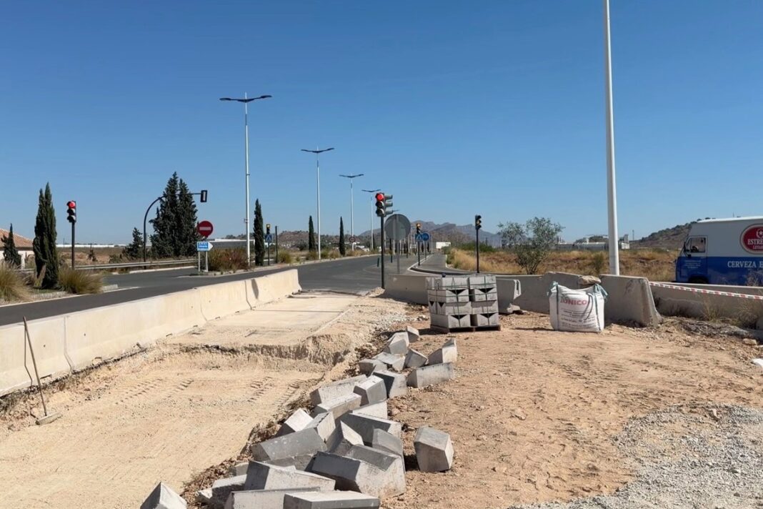 El Ayuntamiento de Murcia recupera el tercer carril de la Costera Norte en Cabezo de Torres y Los Rectores