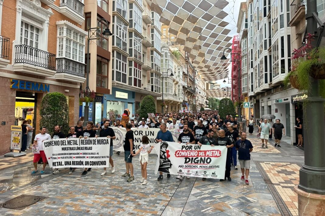 TRABAJADORES DEL METAL